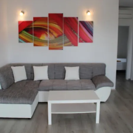 Franivanin Apartman Nin